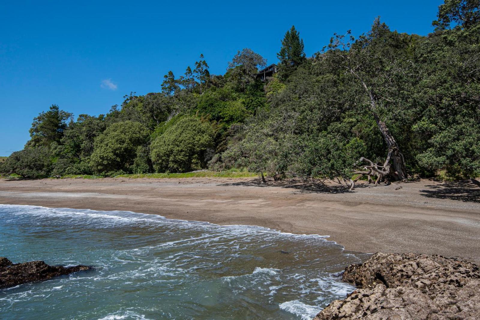 Bayview Beauty - Helena Bay Holiday Home Lyttelton Экстерьер фото