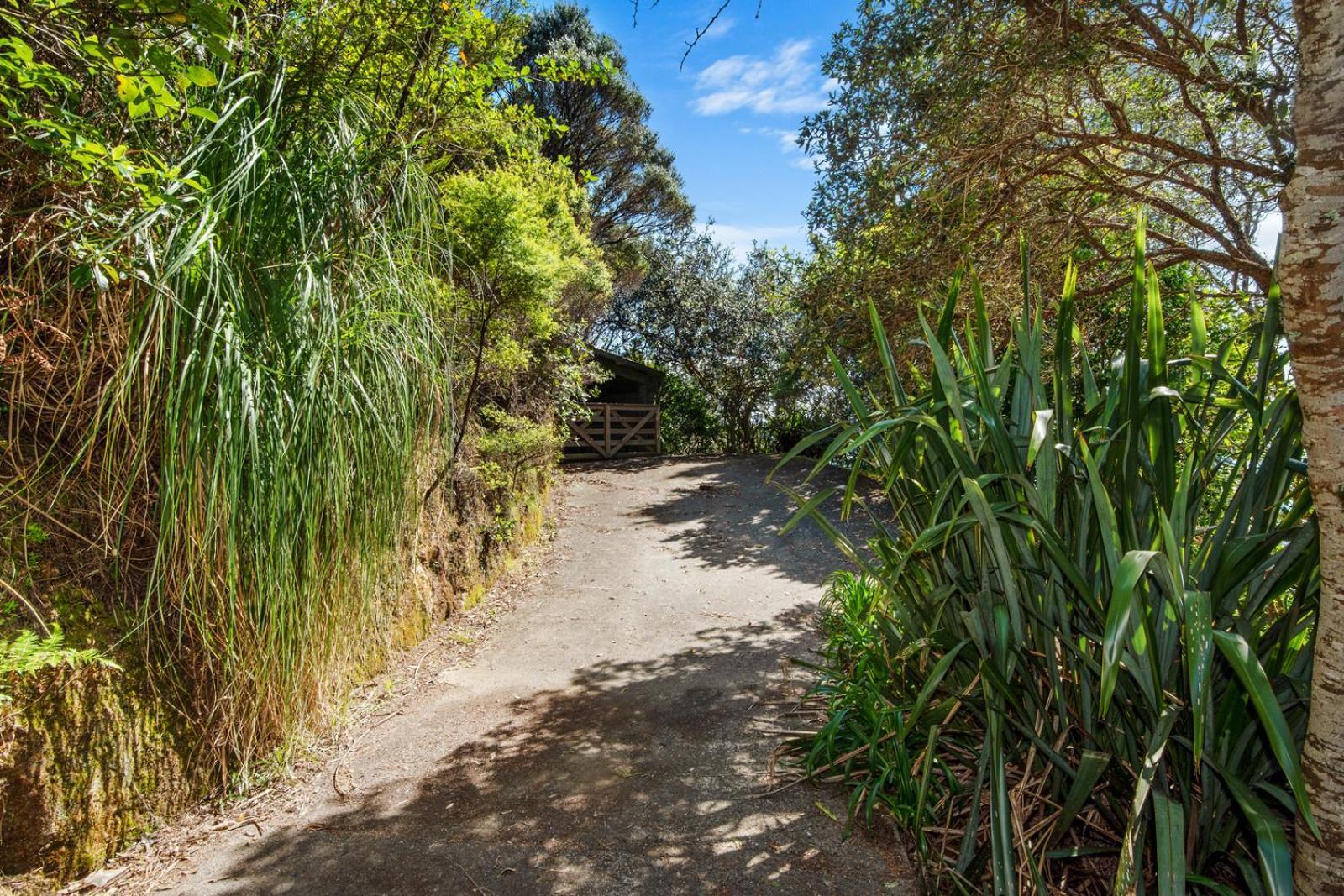 Bayview Beauty - Helena Bay Holiday Home Lyttelton Экстерьер фото